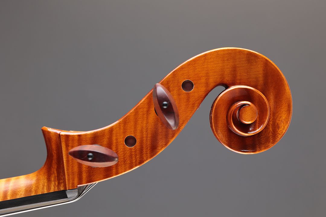 Leonhardt Rainer W. - Mittenwald Anno 2026 - bright light - C-445